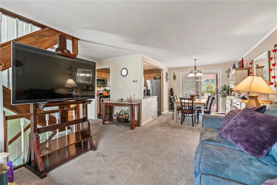 Lincoln Place, Pennsylvania 15207, United States, 4 Bedrooms Bedrooms, ,3 BathroomsBathrooms,Residential,Active,170365