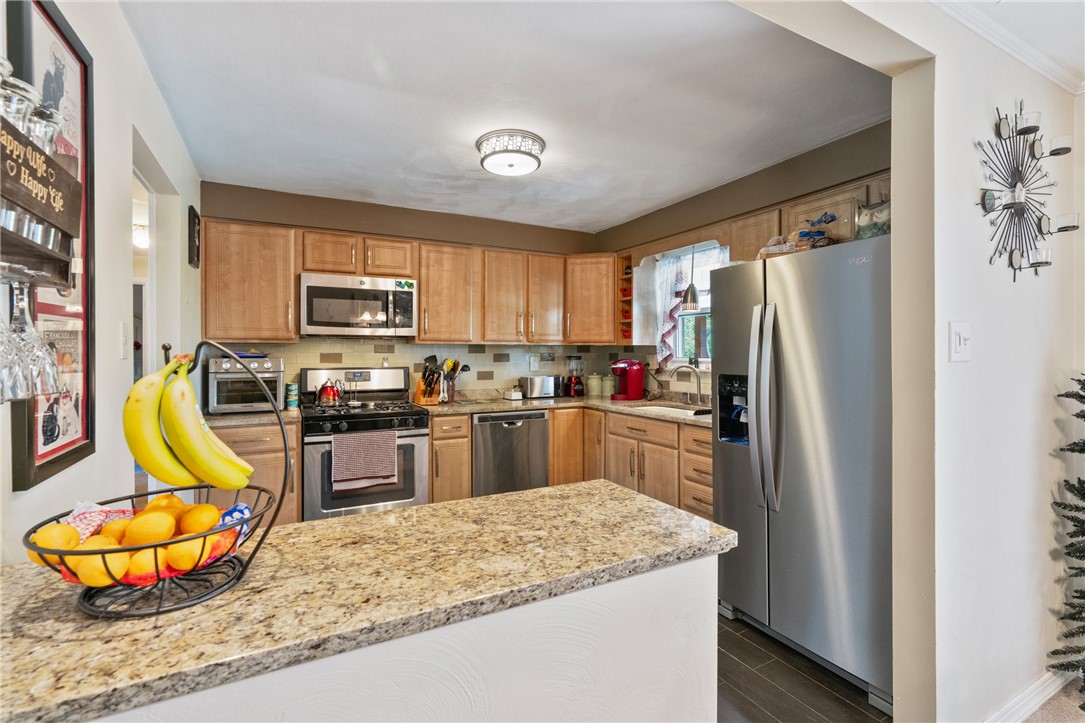 Lincoln Place, Pennsylvania 15207, United States, 4 Bedrooms Bedrooms, ,3 BathroomsBathrooms,Residential,Active,170365