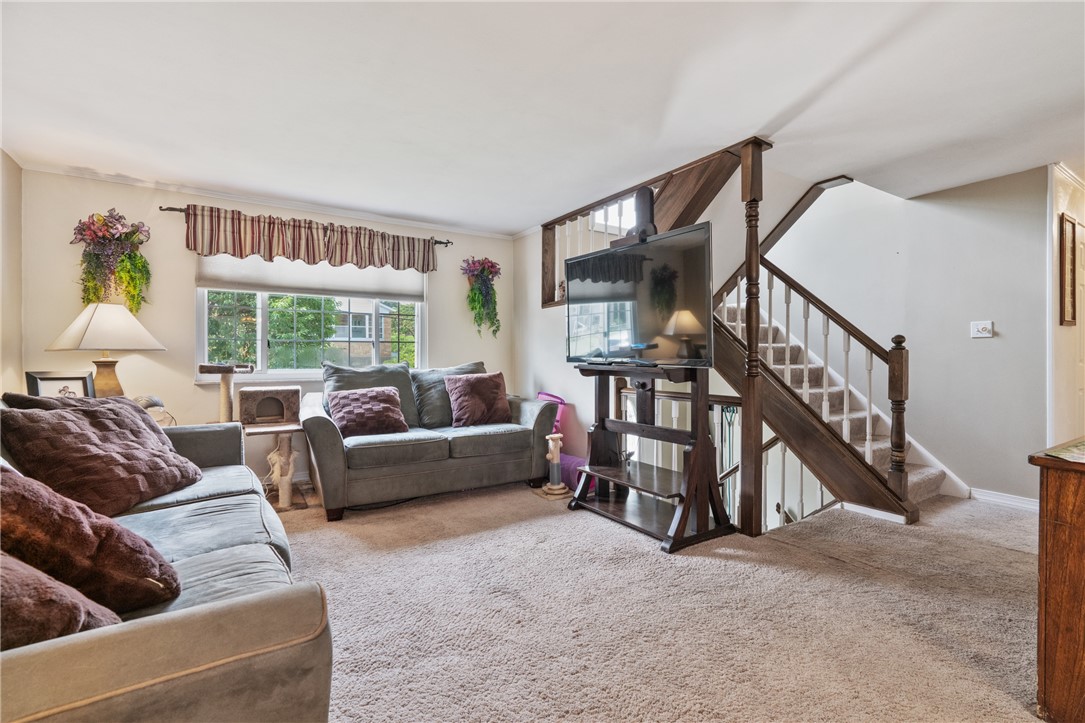 Lincoln Place, Pennsylvania 15207, United States, 4 Bedrooms Bedrooms, ,3 BathroomsBathrooms,Residential,Active,170365