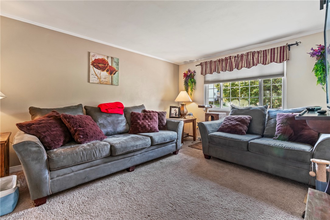 Lincoln Place, Pennsylvania 15207, United States, 4 Bedrooms Bedrooms, ,3 BathroomsBathrooms,Residential,Active,170365