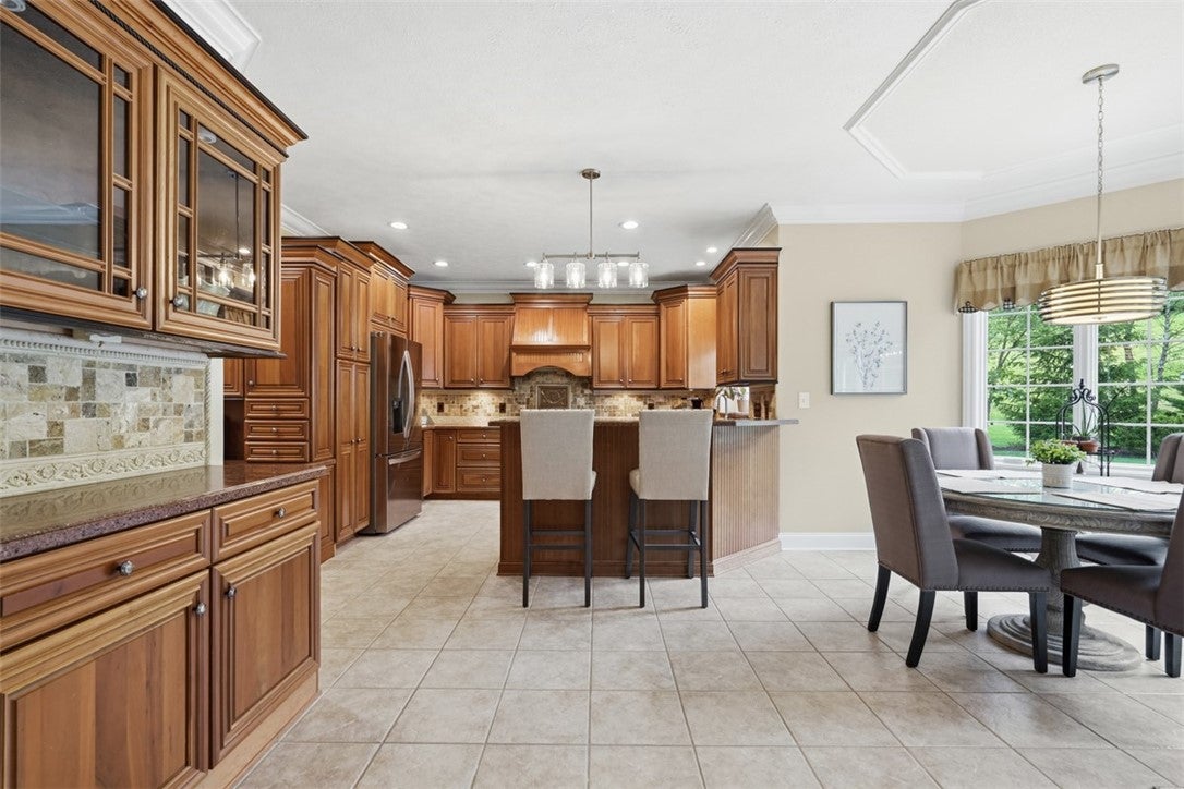 214 Cashmere Court