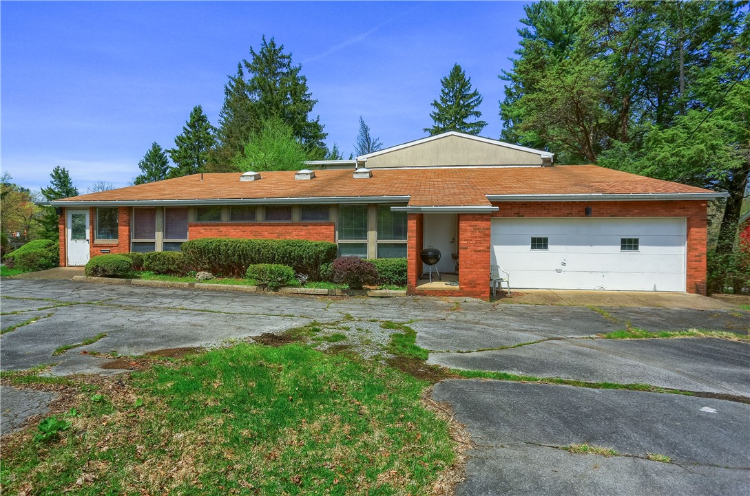 628 Perry Hwy