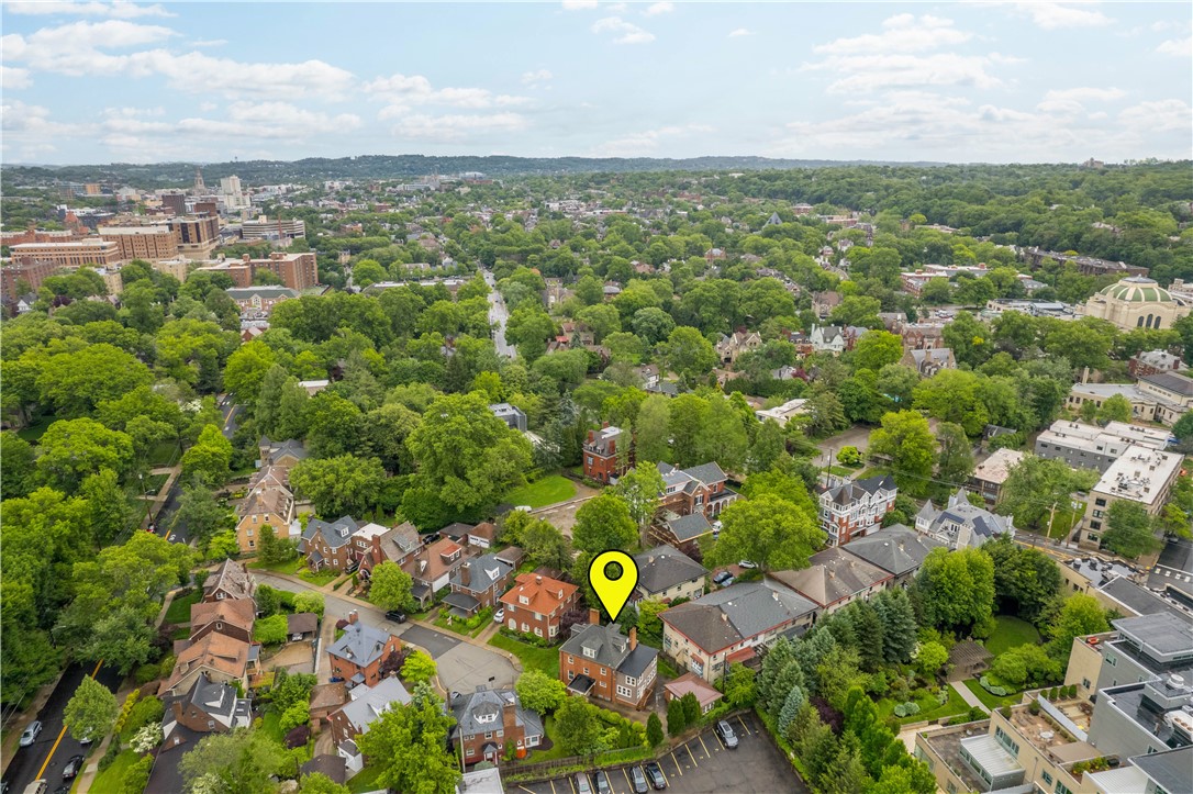 127 Bayard Pl