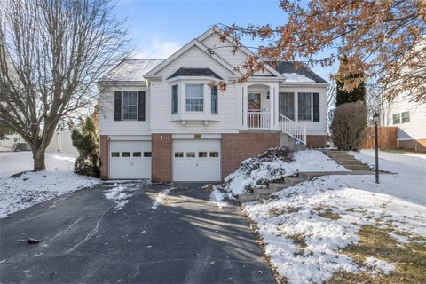 Photo for 122 Trotwood Dr