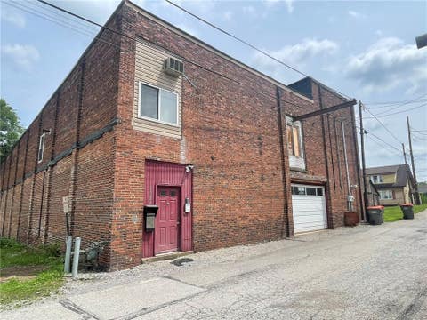 Photo of 2305 6th Ave, Beaver Falls, PA 15010 (MLS # 1764451)