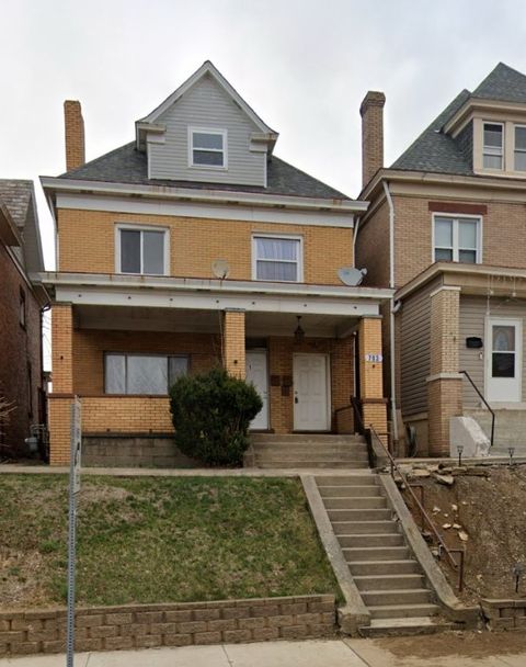 Photo of 703 Brookline Blvd #2, Pittsburgh, PA 15226 (MLS # 1732825)