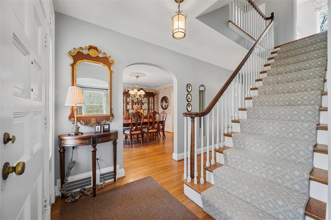 207 Warwick Drive