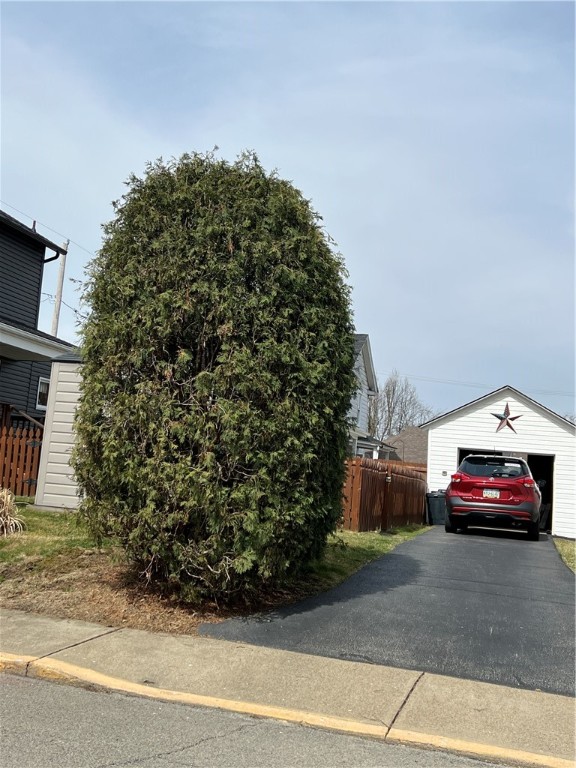 452 Webster St St, Rochester, Pennsylvania image 2