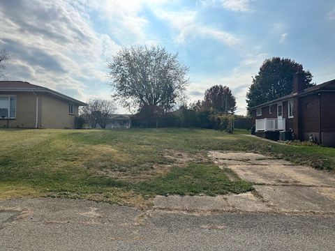 24 Boyd St Monessen PA 15062