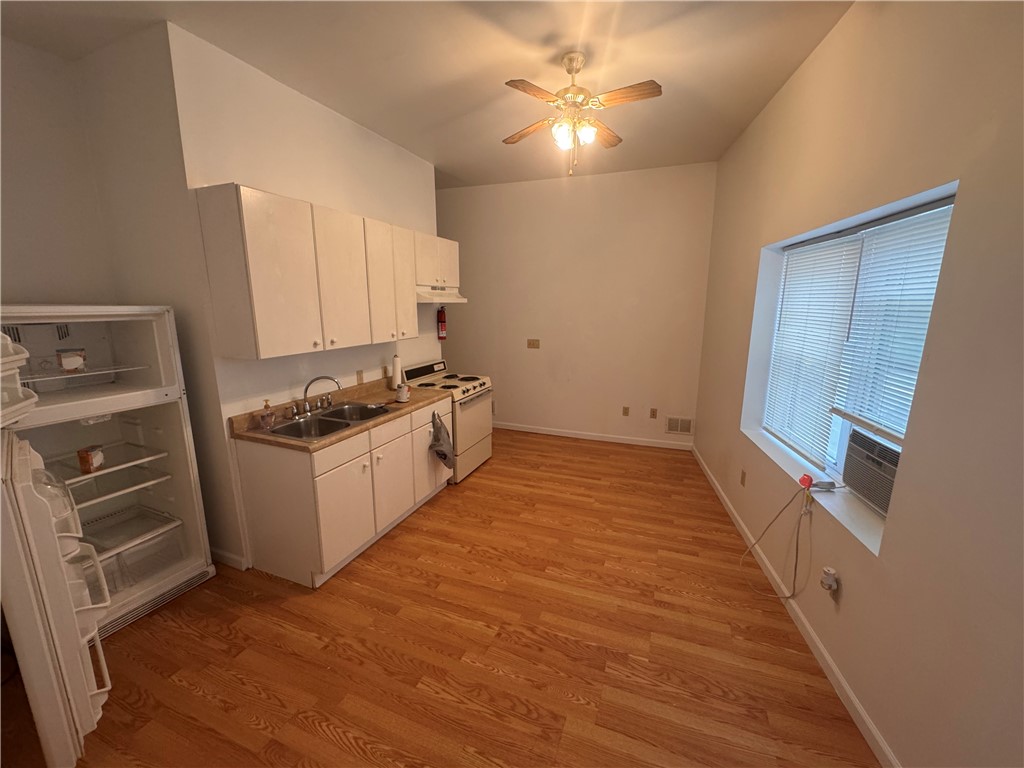 Bloomfield, Pennsylvania 15224, United States, 1 Bedroom Bedrooms, ,1 BathroomBathrooms,Residential,Active,186748