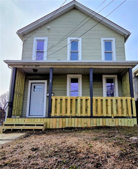 Photo of 615 N Main St, Washington, PA 15301 (MLS # 1738009)