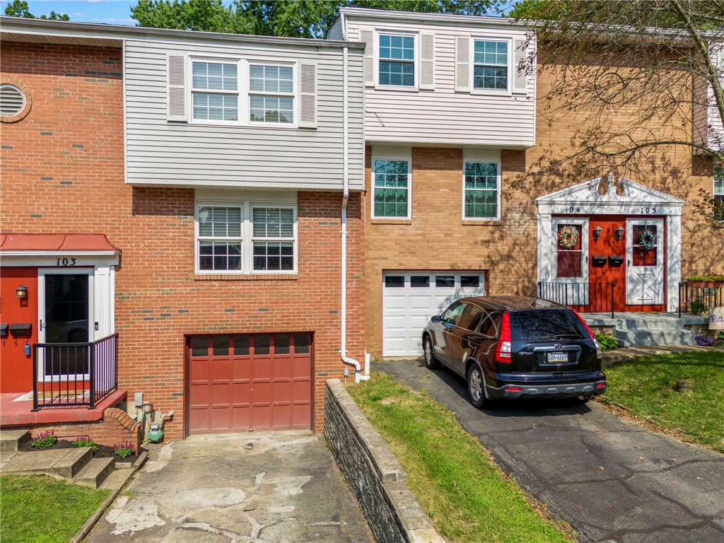 View North Strabane, PA 15317 townhome