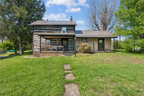 Photo of 1825 Jefferson St, Greensburg, PA 15601 (MLS # 1749866)