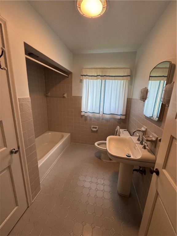2200 Fawcett Ave Ave, White Oak, Pennsylvania image 13