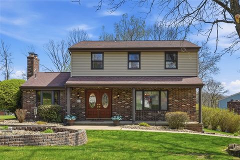 Photo of 4801 Cottonwood Ct, Allison Park, PA 15101 (MLS # 1748462)