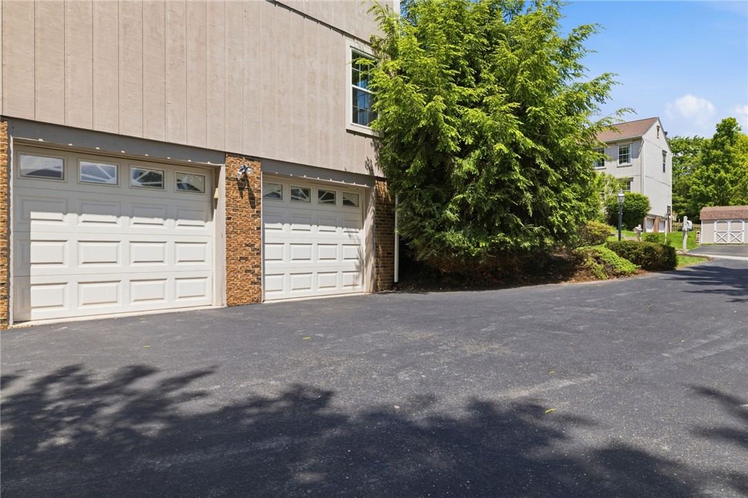 402 Monmouth Dr