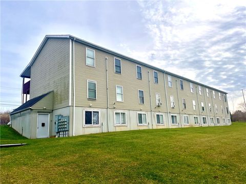 Photo of 321 Grove City Rd, Slippery Rock, PA 16057 (MLS # 1743753)