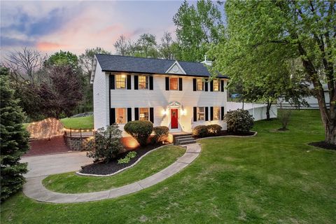 Photo of 107 Union Church Rd, Mars, PA 16046 (MLS # 1751085)