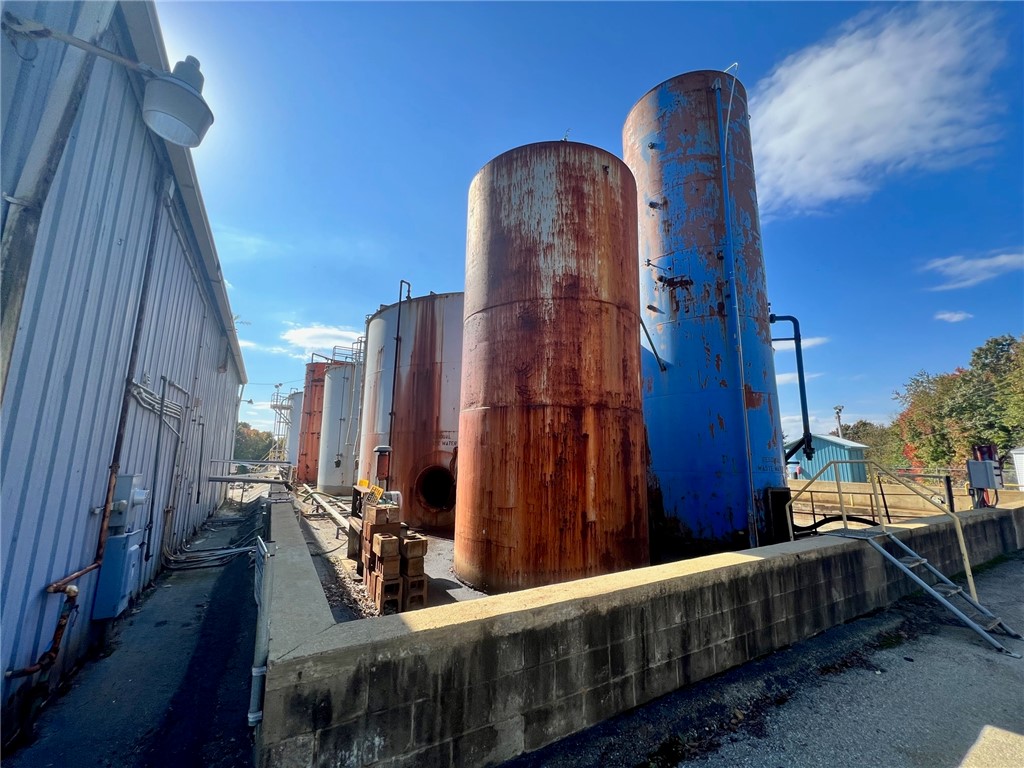 Burrel/Blacklick, Pennsylvania 15750, United States, ,Commercial,Active,247093