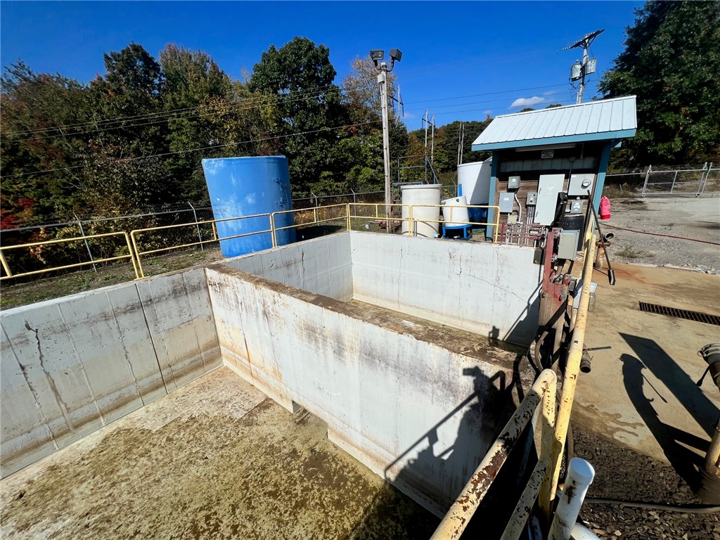 Burrel/Blacklick, Pennsylvania 15750, United States, ,Commercial,Active,247093