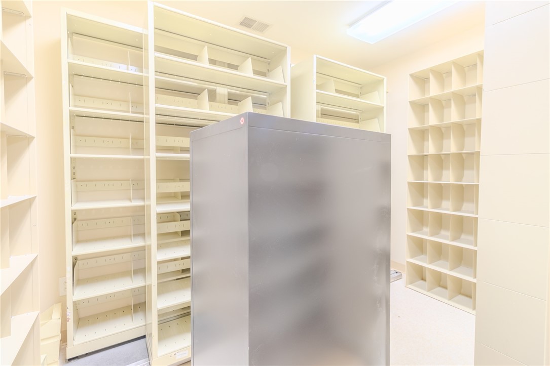 Lower Burrell, Pennsylvania 15068, United States, ,Residential,Active,242058