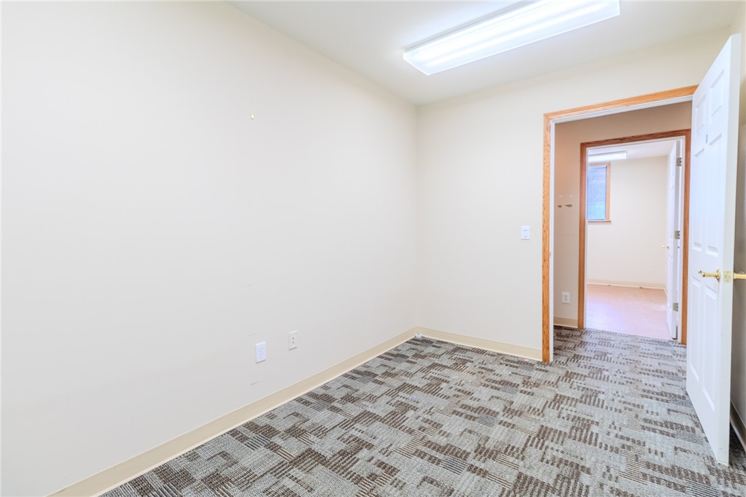 Lower Burrell, Pennsylvania 15068, United States, ,Residential,Active,242058