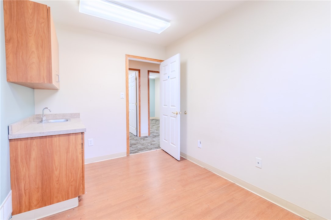 Lower Burrell, Pennsylvania 15068, United States, ,Residential,Active,242058