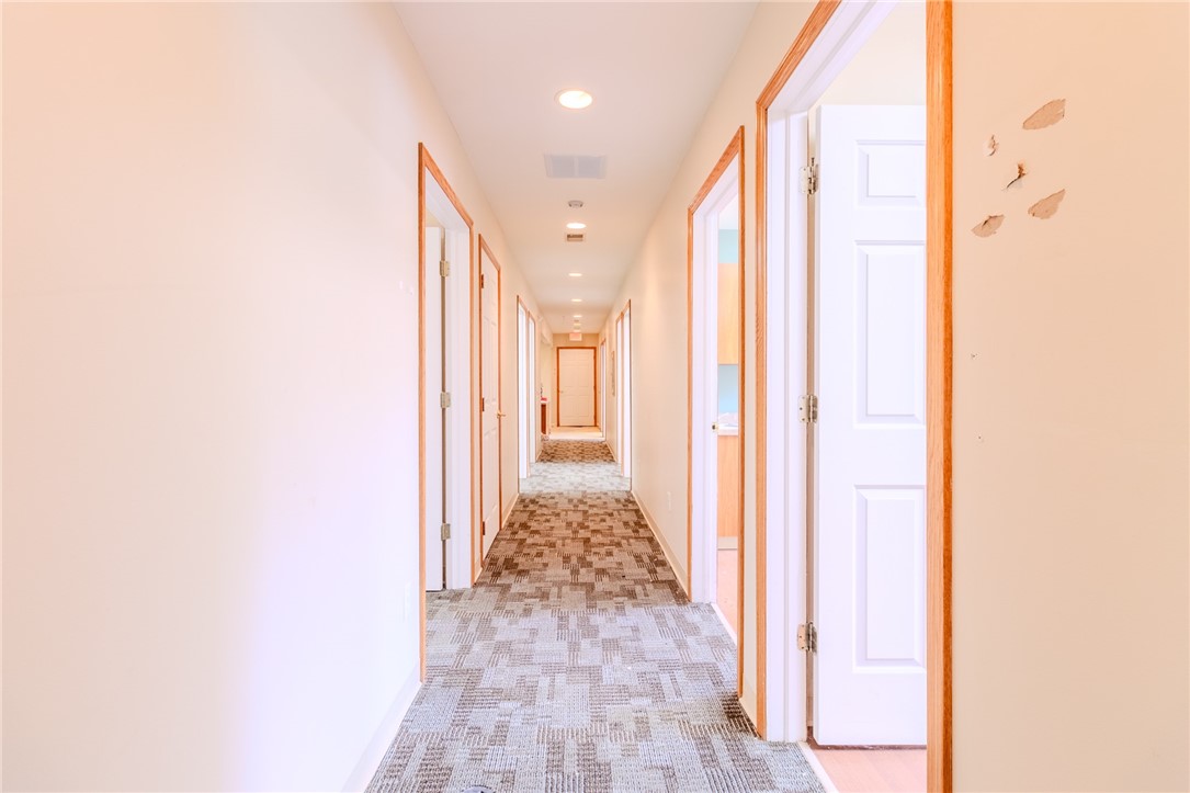 Lower Burrell, Pennsylvania 15068, United States, ,Residential,Active,242058