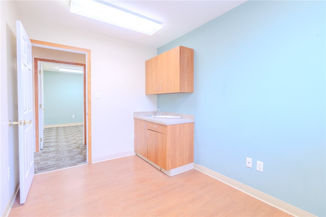 Lower Burrell, Pennsylvania 15068, United States, ,Residential,Active,242058