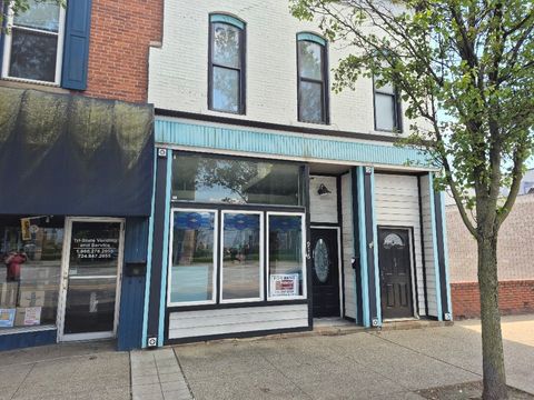 Photo of 916 3rd Ave, New Brighton, PA 15066 (MLS # 1752148)
