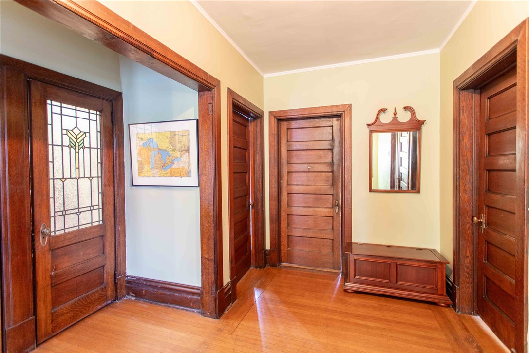 Pittsburgh, Pennsylvania, 15206, United States, 6 Bedrooms Bedrooms, ,3 BathroomsBathrooms,Residential,Active,2043416