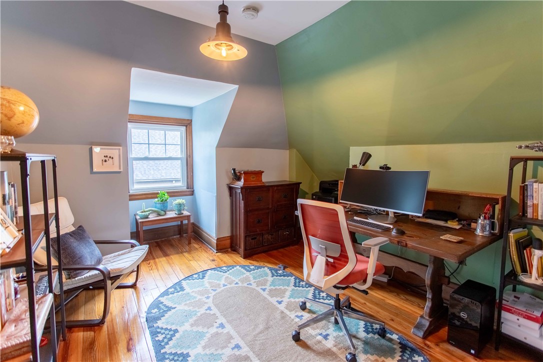 Pittsburgh, Pennsylvania, 15206, United States, 6 Bedrooms Bedrooms, ,3 BathroomsBathrooms,Residential,Active,2043416