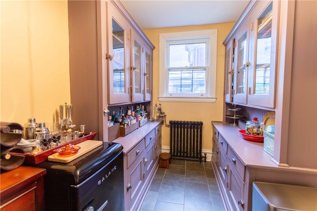 Pittsburgh, Pennsylvania, 15206, United States, 6 Bedrooms Bedrooms, ,3 BathroomsBathrooms,Residential,Active,2043416