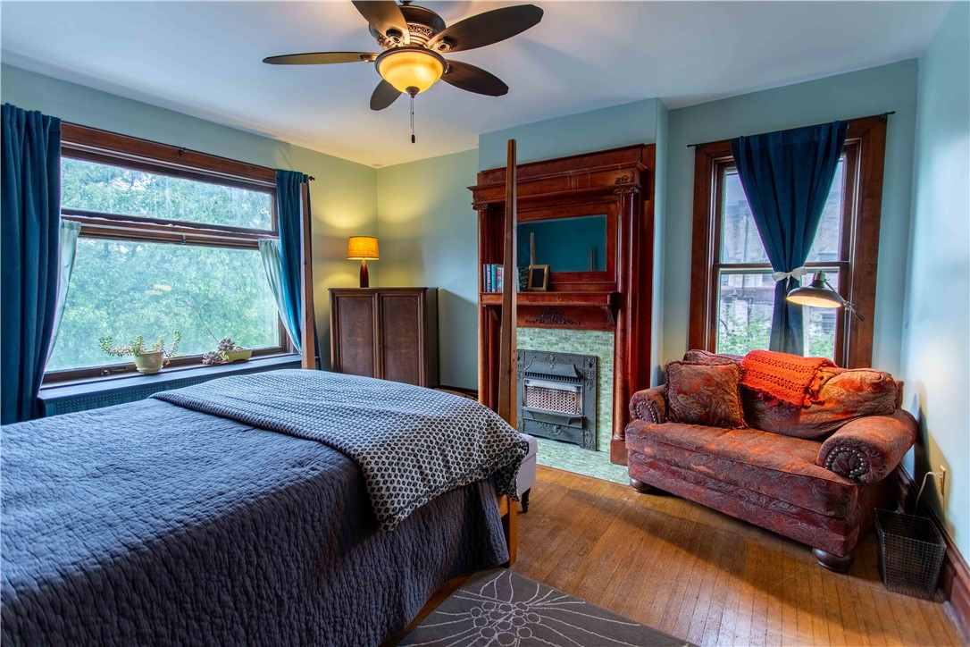 Pittsburgh, Pennsylvania, 15206, United States, 6 Bedrooms Bedrooms, ,3 BathroomsBathrooms,Residential,Active,2043416