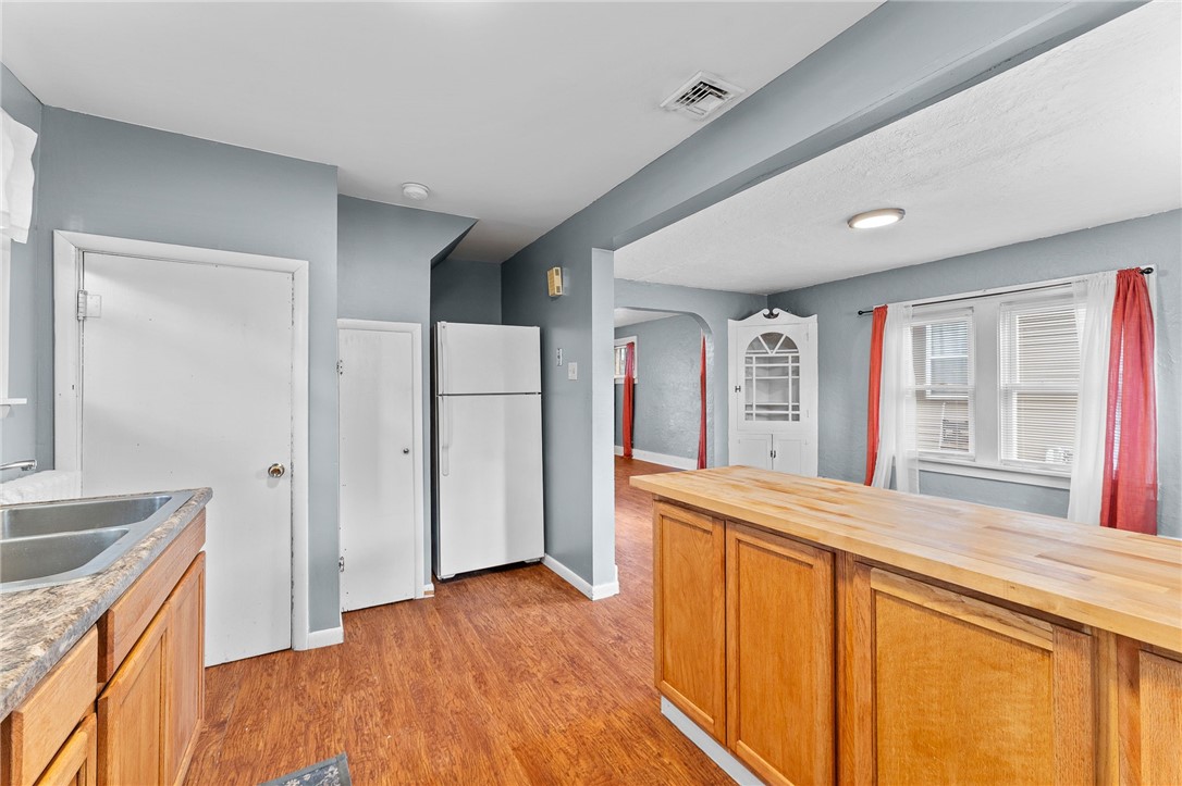 3815 2nd Ave Ave, Beaver Falls, Pennsylvania image 14