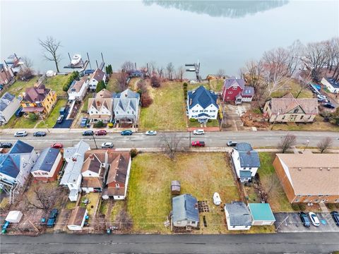 Photo of 532,534,536 Penn St, Verona, PA 15147 (MLS # 1742631)