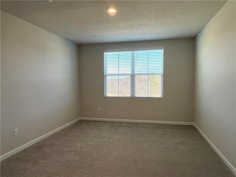 Chippewa Twp, Pennsylvania 15010, United States, 3 Bedrooms Bedrooms, ,3 BathroomsBathrooms,Residential,Active,220710