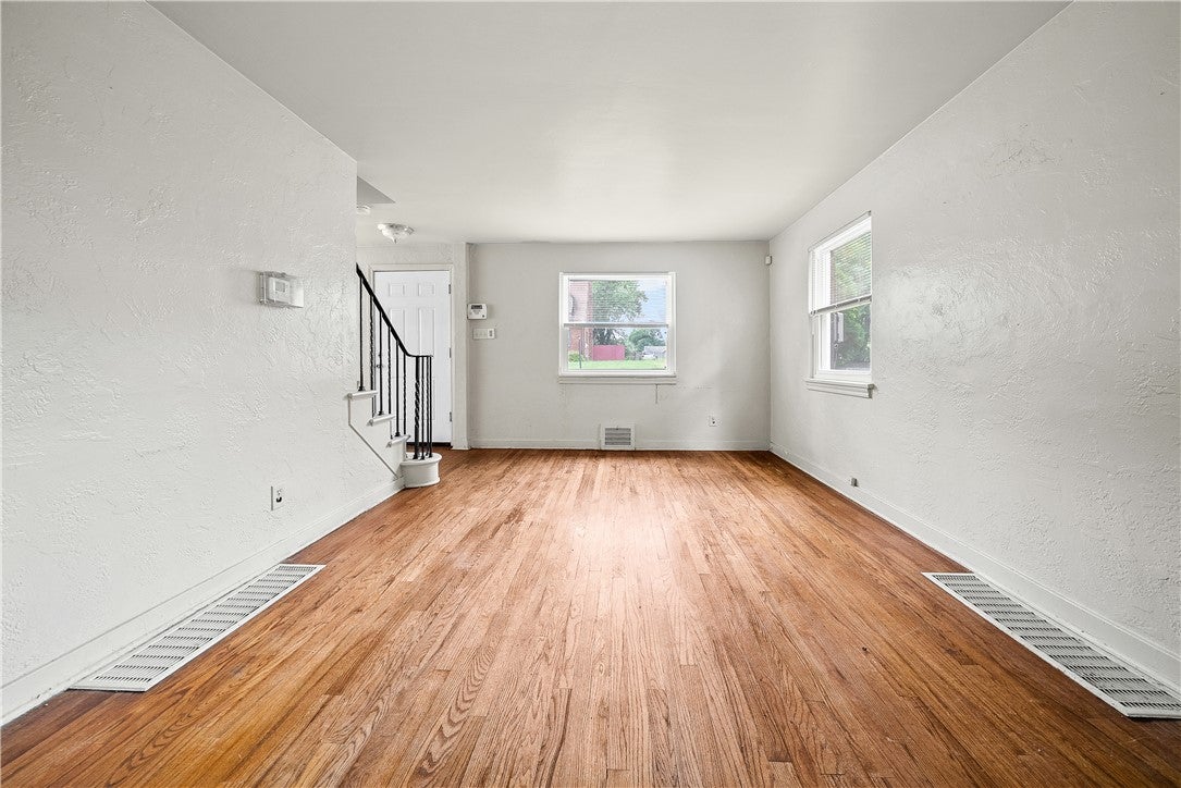349 Highland Rd