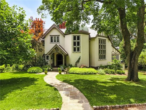 743 Chestnut Rd Edgeworth PA 15143