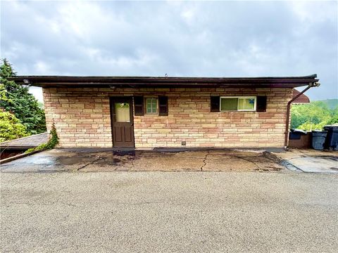 1306 Broadway Avenue Rear East McKeesport PA 15035