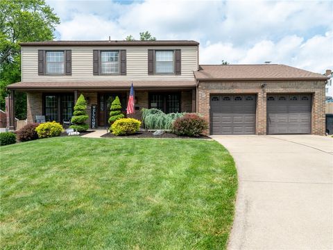 Photo of 236 Lisa Dr, Bethel Park, PA 15102 (MLS # 1763467)