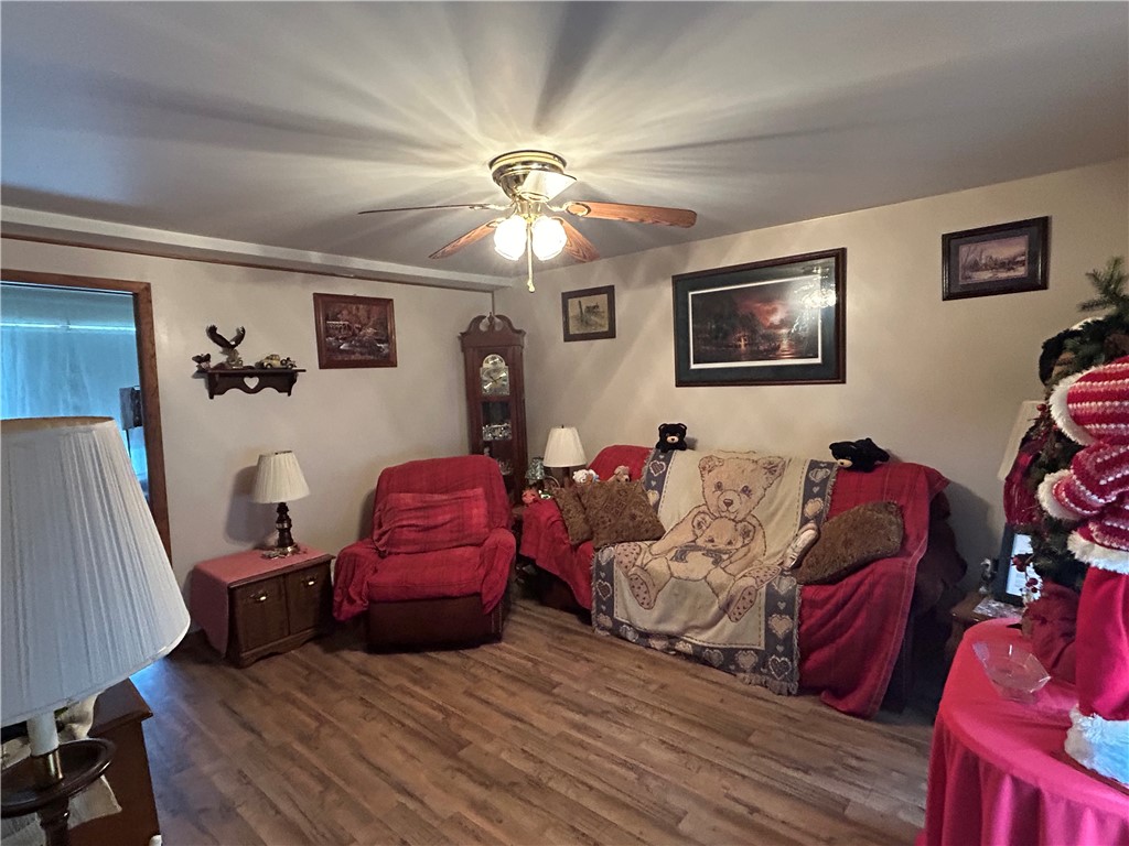 42 Walnut Ave Ave, Dunbar, Pennsylvania image 5