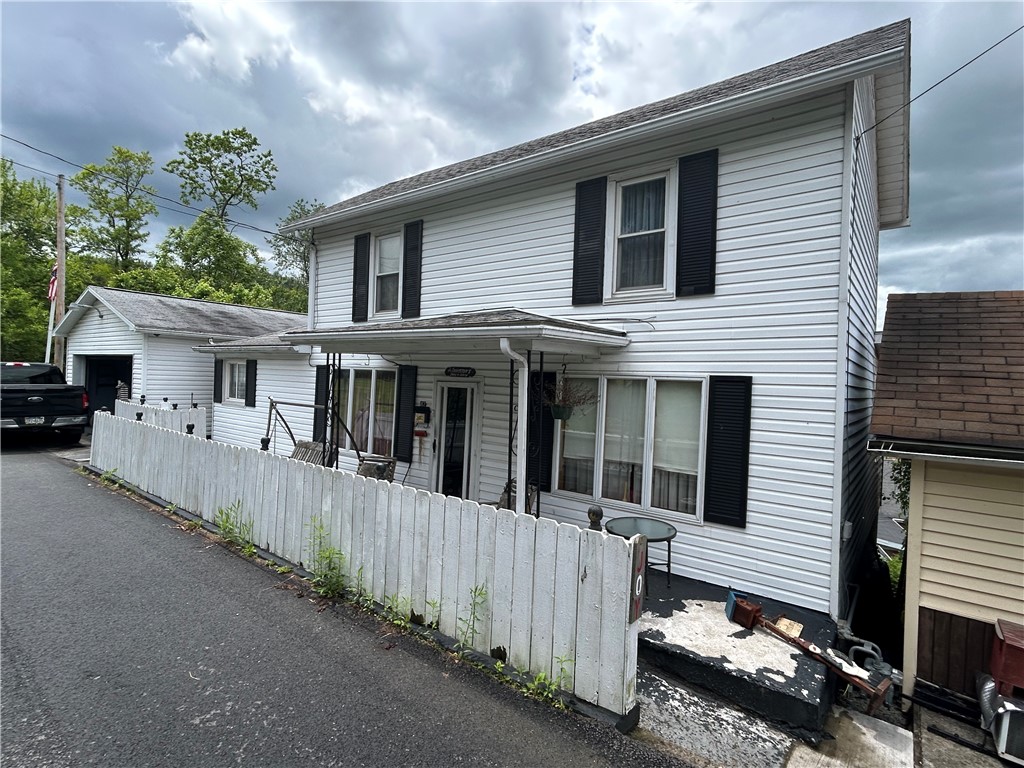 42 Walnut Ave Ave, Dunbar, Pennsylvania image 1