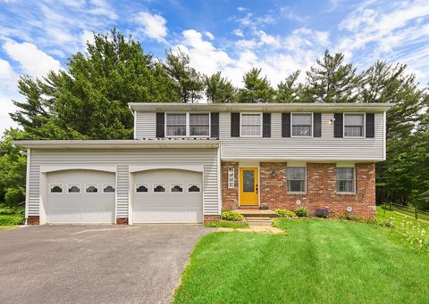 Photo for 431 Deerfield Dr