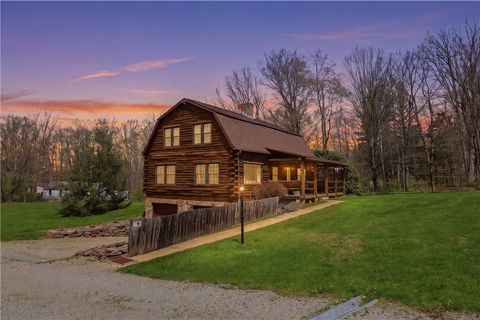 Photo of 123 Crestview Rd Dr, Acme, PA 15610 (MLS # 1750597)