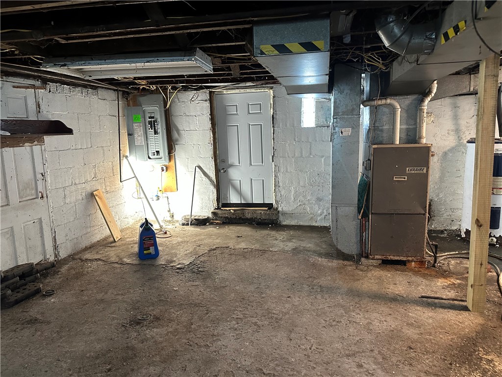 New Castle/3rd, Pennsylvania 16101, United States, 3 Bedrooms Bedrooms, ,1 BathroomBathrooms,Residential,Pending,30795