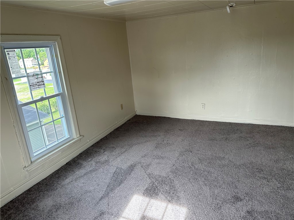 New Castle/3rd, Pennsylvania 16101, United States, 3 Bedrooms Bedrooms, ,1 BathroomBathrooms,Residential,Pending,30795