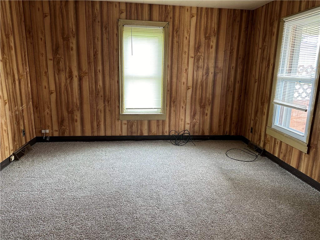 New Castle/3rd, Pennsylvania 16101, United States, 3 Bedrooms Bedrooms, ,1 BathroomBathrooms,Residential,Pending,30795