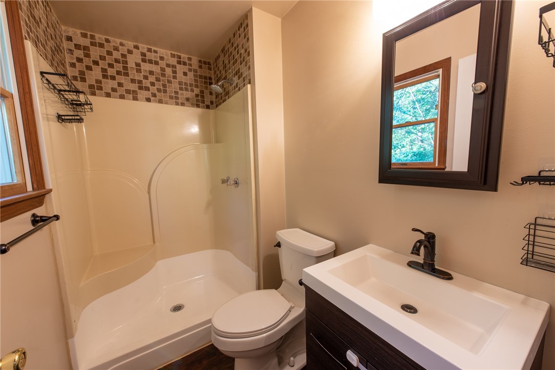 Allegheny Twp, Pennsylvania 15068, United States, 3 Bedrooms Bedrooms, ,2 BathroomsBathrooms,Residential,Active,195800