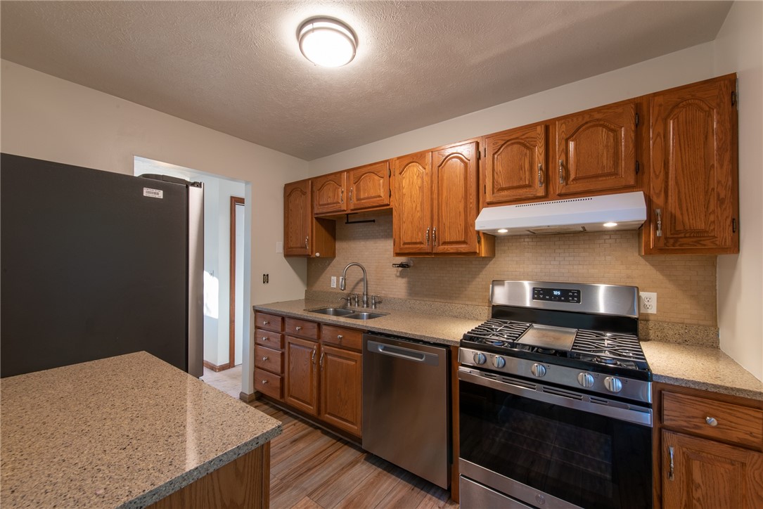 Allegheny Twp, Pennsylvania 15068, United States, 3 Bedrooms Bedrooms, ,2 BathroomsBathrooms,Residential,Active,195800